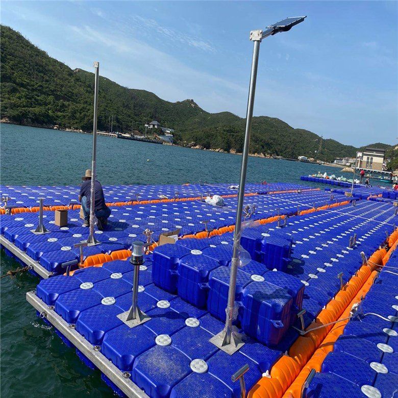 Modular Floating Dock for Catamarans