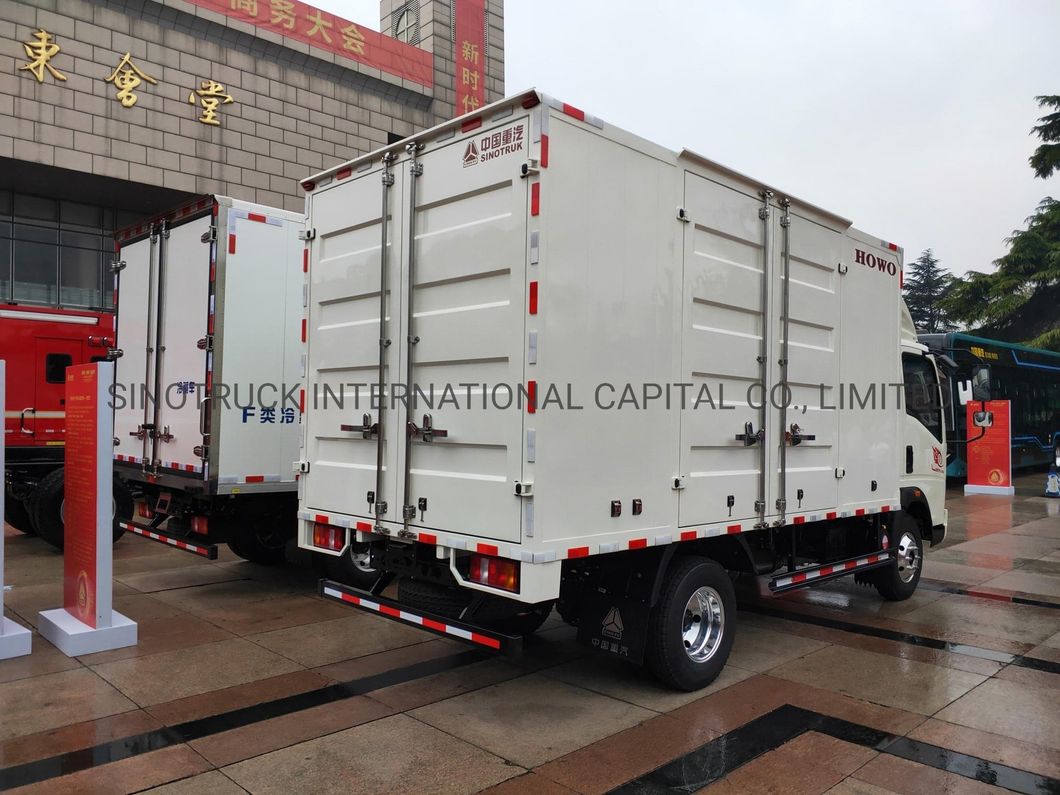 Sinotruk HOWO Light Duty Cargo Box Van Truck