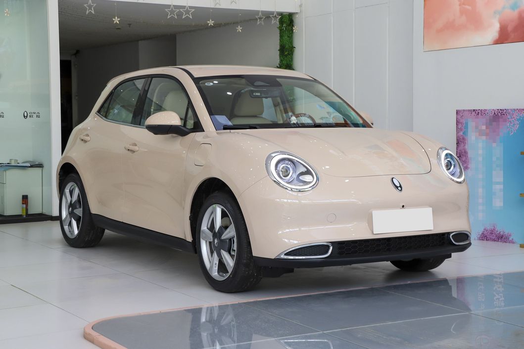 Yw07 Small Electric Car Ora Funky Catt 2023 401km Deluxe Edition Lithium Ternary