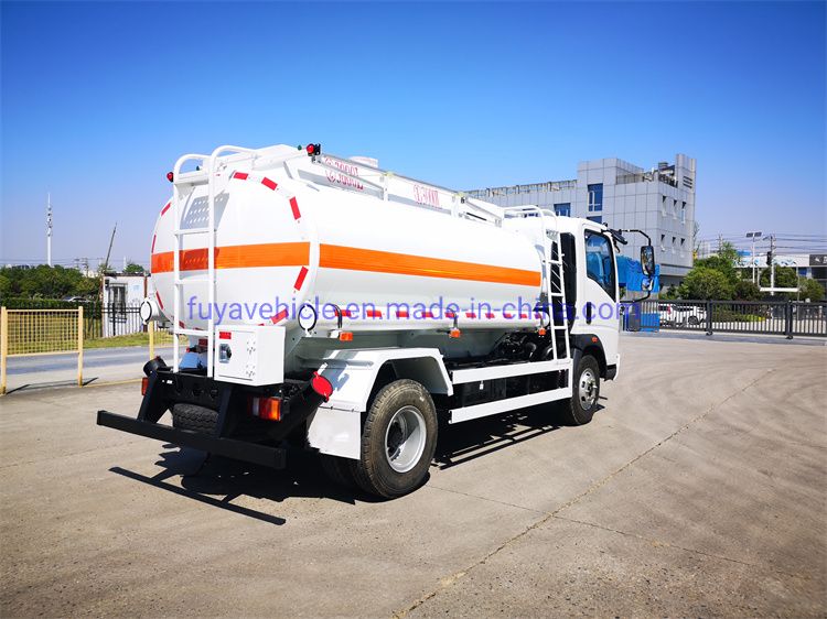 High Quality Sinotruk HOWO 5000L 5cbm 5m3 2 Compartments Fuel Tanker Truck