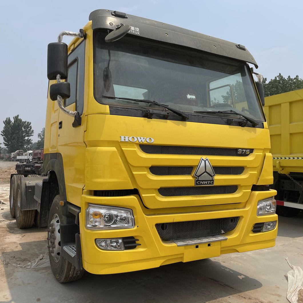 Excellent Condition HOWO 10 Wheels Towing Tractor/Trailer Head/Tractor Truck of China