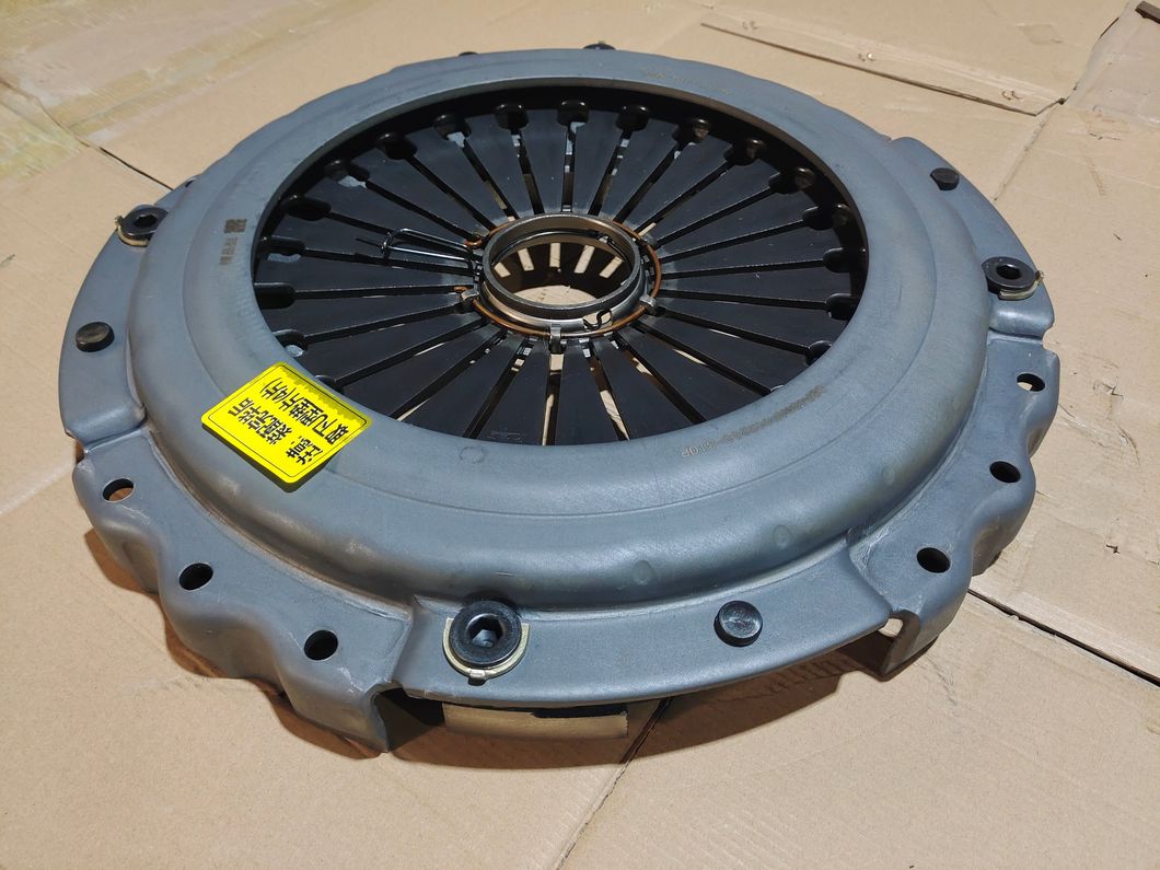 Heavy Truck Transmission Spare Parts Clutch Plate Clutch Disc for FAW HOWO Shacman Sinotruck FAW Foton Dongfeng Withaz9725160110