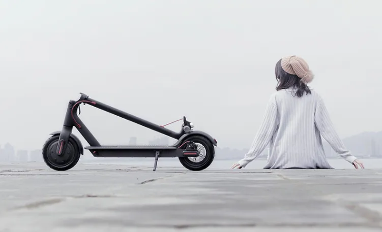 350W New Style Xiaomi Lithium Battery Folding Electric Scooter