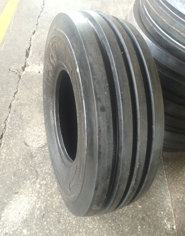 F-2 3 Ribs Agricultural Tractor Tire/Neumutico/Pneu/Reifen/Shinalar1100-16