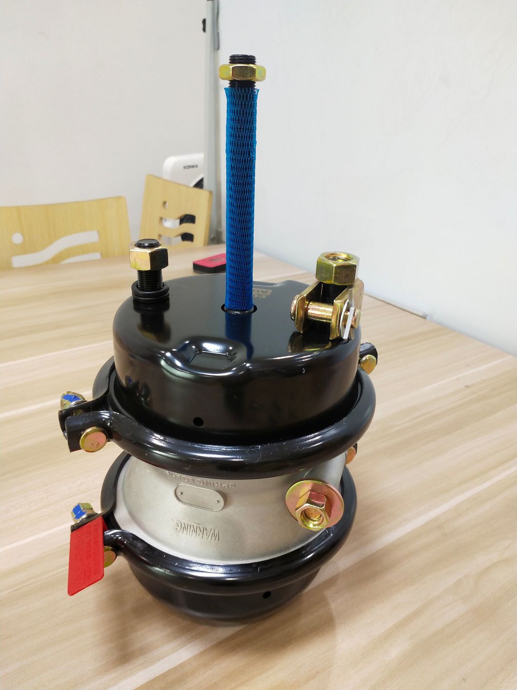 High Quality Spring Brake Chamber for Sale T2424dd/T3030dd Long Thread