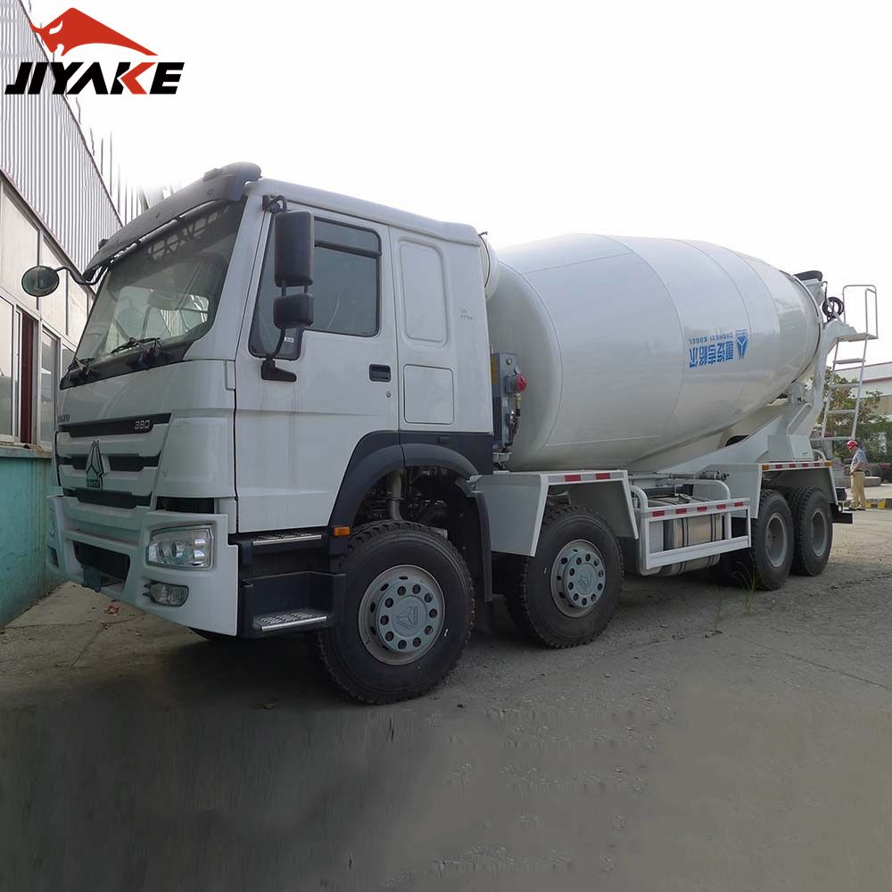 2023 HOWO A7 6X4 Heavy Duty Concrete Mixture Truck with 10cbm Tank for Sale