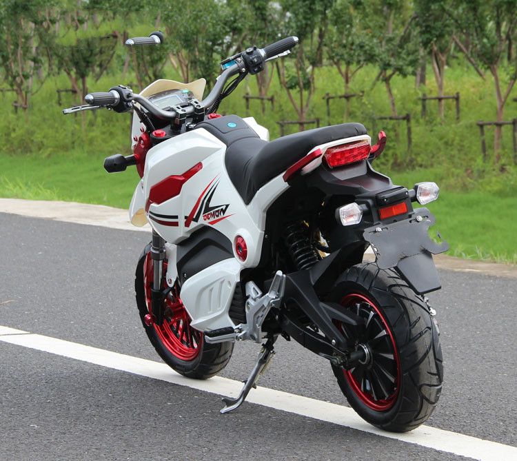 New Design 2000 W 3000W Powerful Central Motor with Scooter Large Capacity 72V45ah Lithium Battery Electric Motorcycle Max Speed Motor Mobility Scooter