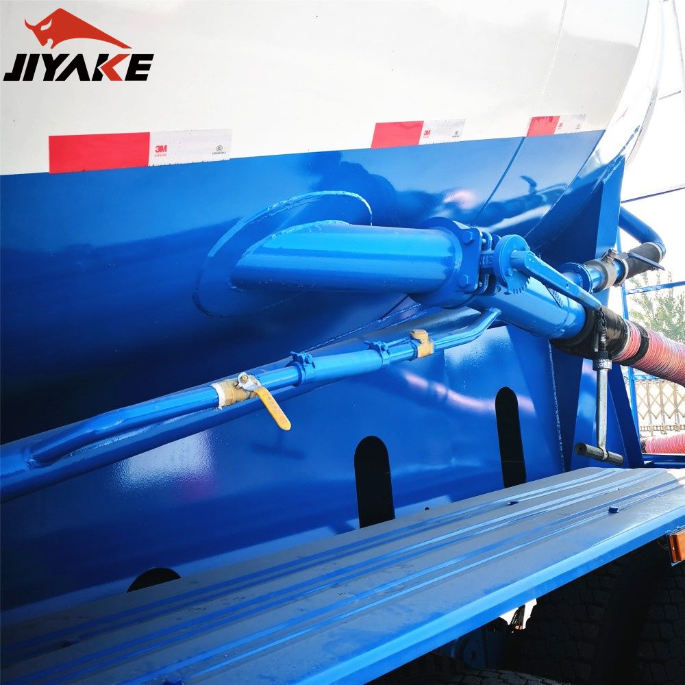 2/3/4 Axles Bulk Cement Truck Trailer for Powder Transport Water Bounce Sinotruck Mixer Truck Crane HOWO Shacman with Good Price