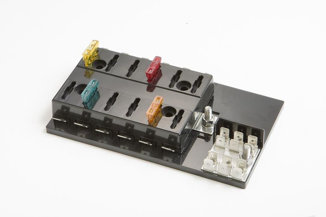 Multi Way 10 Way Blade Fuse Block with Ground Bus