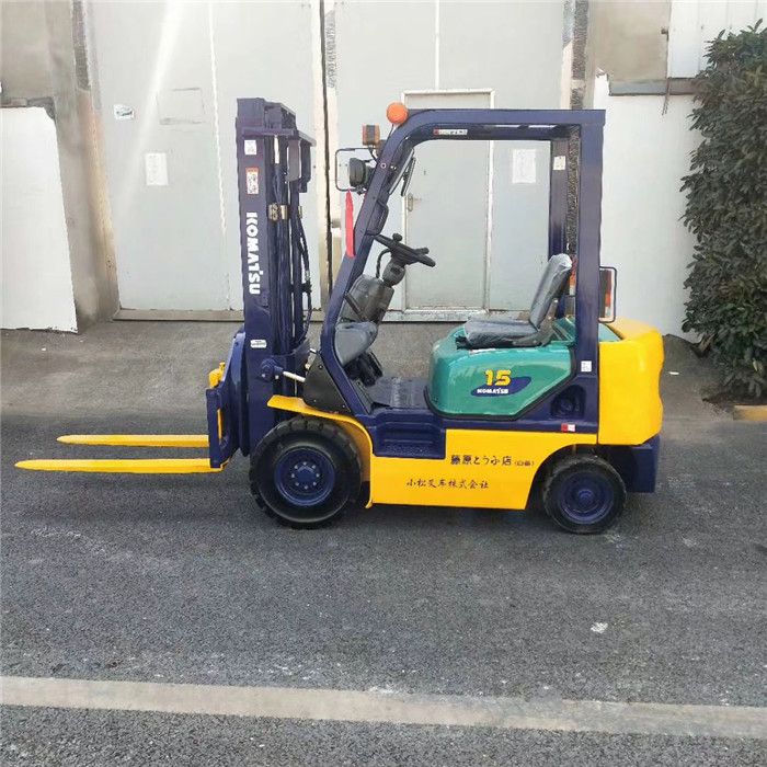 Used Komatsuu 1.5ton 16 Generation Forklift Truck Raise 4m with a 360 Degree Spinner