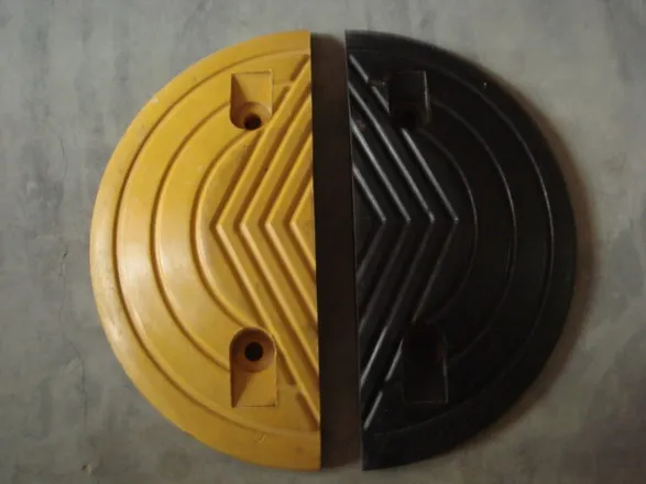 Rubber Speed Bumps for Driveway and Parking Lot
