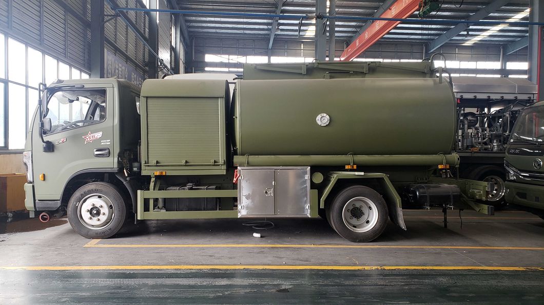 China Dongfeng 4X2 5000liters Fuel Dispenser Tanker Truck 5cbm Petrol Oil Diesel Delivery and Refueling Aircraft Refueling Truck