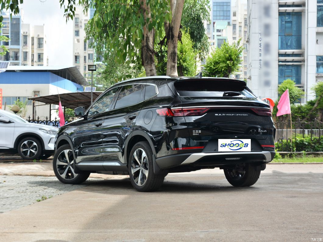 Rhd Plug-in Hybrid Electric Vehicle Byd Song Plus Dm-I with Fashion Design