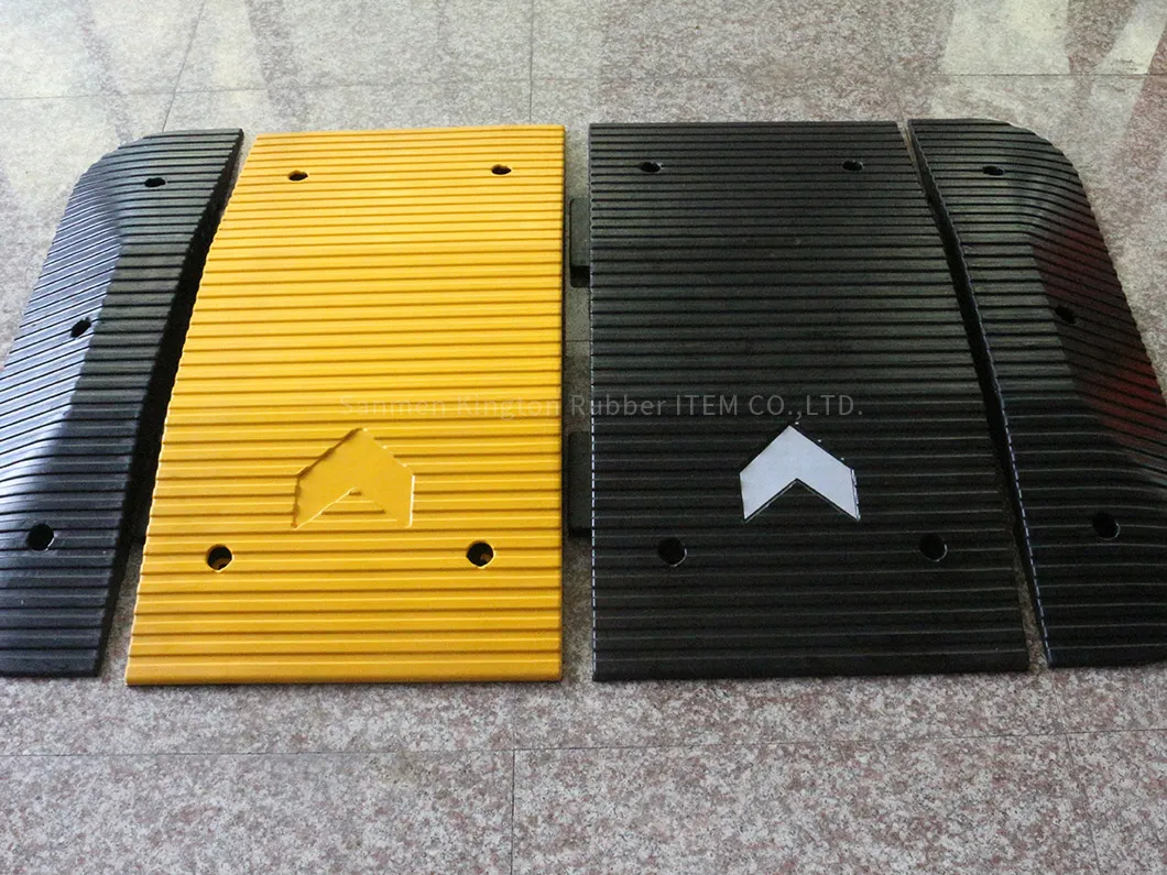 High-Quality Speed Bump Cable Rubber Traffic Barrier Speed Road Hump