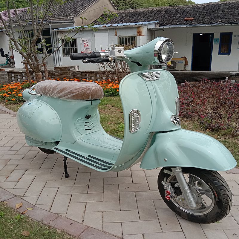 Hot Sell and High Power Electric Motorcycle with EEC Certification 2000W Motor
