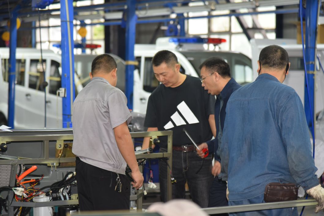 China Factory High Performance 144V 15kw Power Super Charge 23 Passenger Lithium Battery Electric Open Closed Sightseeing Bus Sightseeing Car Minibus F23m-L24