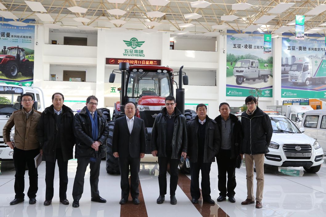 WAW 4 TON Light Truck/Cargo Truck with Strong 130HP Engine Power