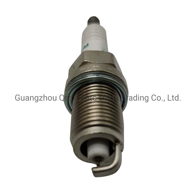 Oempe01-18-110 PE02-18-110 Selling High Quality Factory Direct Sale Good Quality Spark Plug