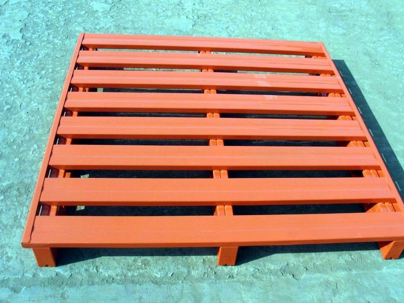 1200*1000mm Heavy Duty Large Plastic Pallets Steel Metal Storage Pallets Warehouse Use Stackable Large Plastic HDPE Pallet for Pallte Racking Use