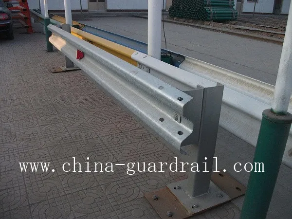 Flex Beam Galvanized Barriere Sicurezza Aashto M180 Traffic Guardrail