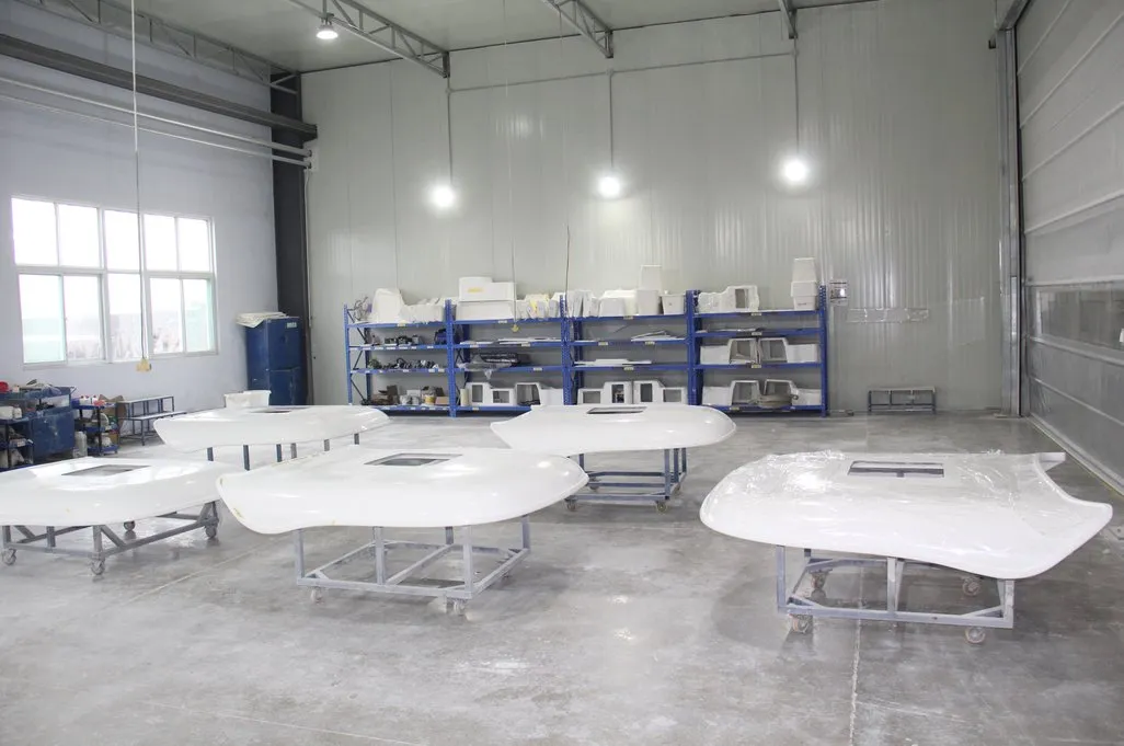 China 20 FT/6m Length 600cc Center Console Fishing Speed Sport Motor Boat/Yacht with 6 Person