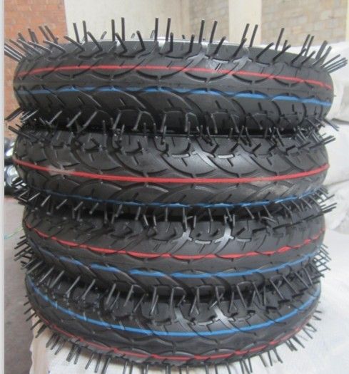 Cross Pattern Tire and Tube for Wheel Barrow Use