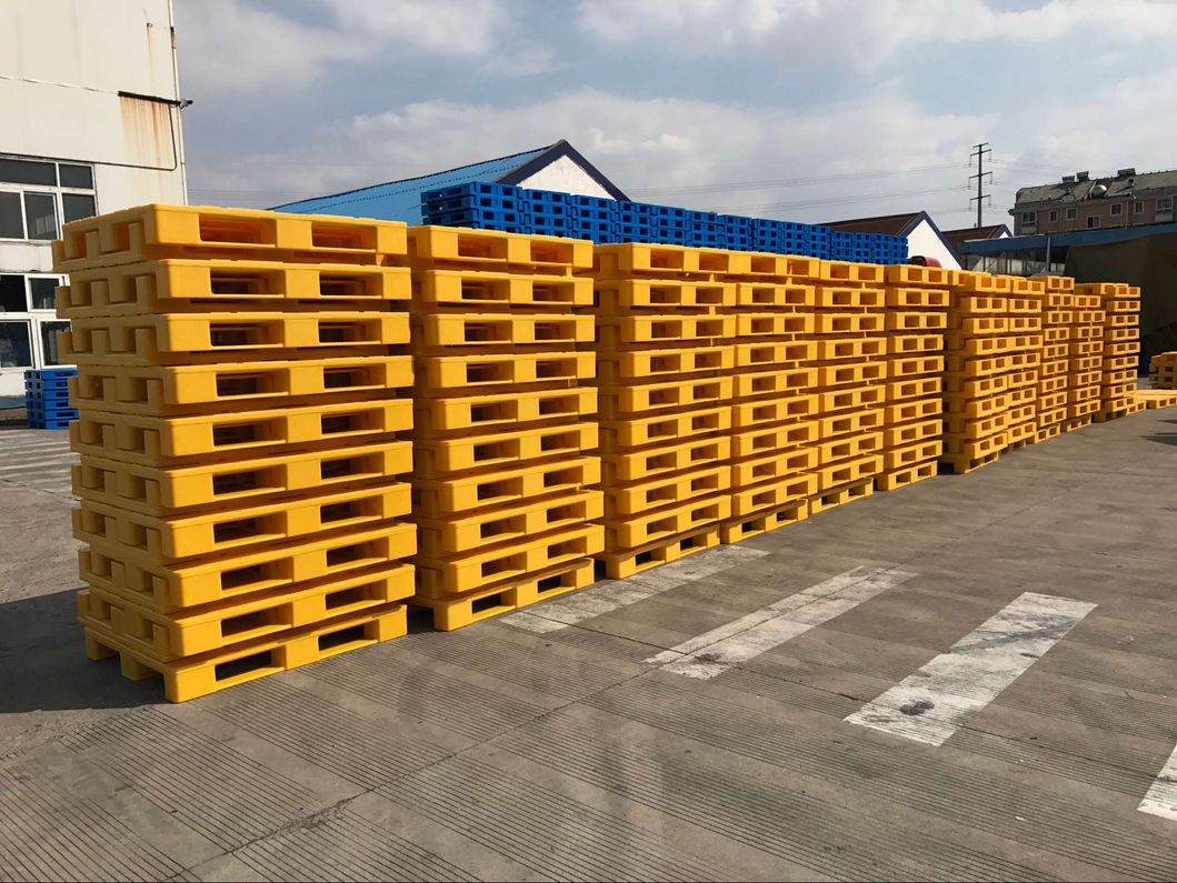 Single Side Warehouse Perforated Deck HDPE Racking Plastic Stackable Pallet