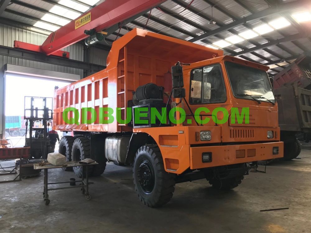 32cbm Sinotruk HOWO 70 Mining Dump Truck 6*4 Euro2 10 Wheels 440HP Left Hand Driving LHD Tipper