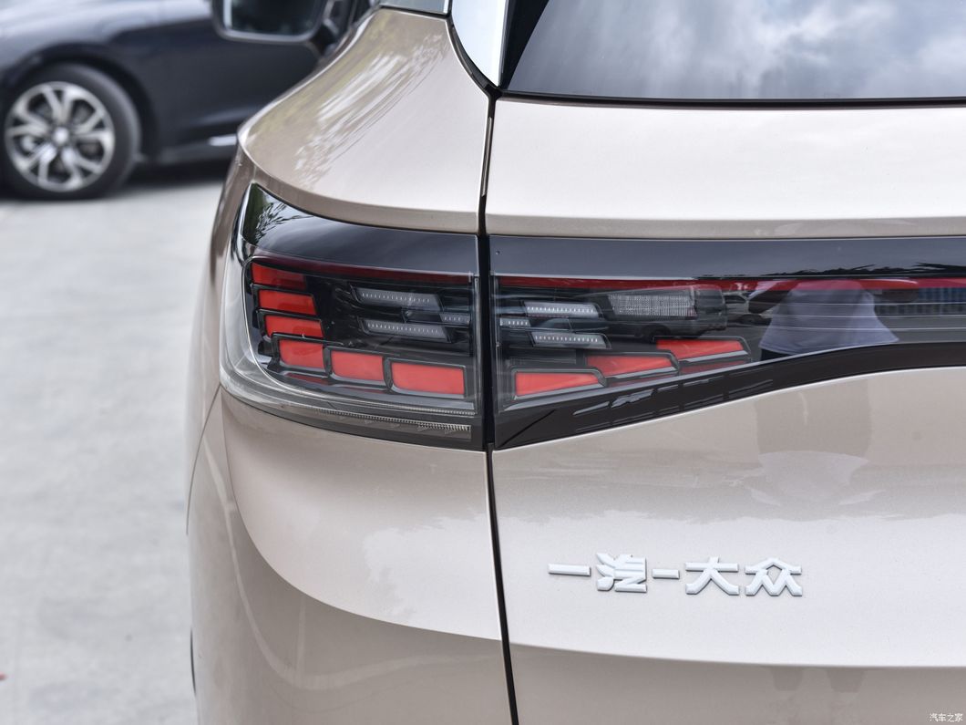 The New 2022 Pure Electric V W ID 4 Crozz Pure+ Golden Fast Charge 0.5h 5-Door 5-Seat Mileage 600km SUV