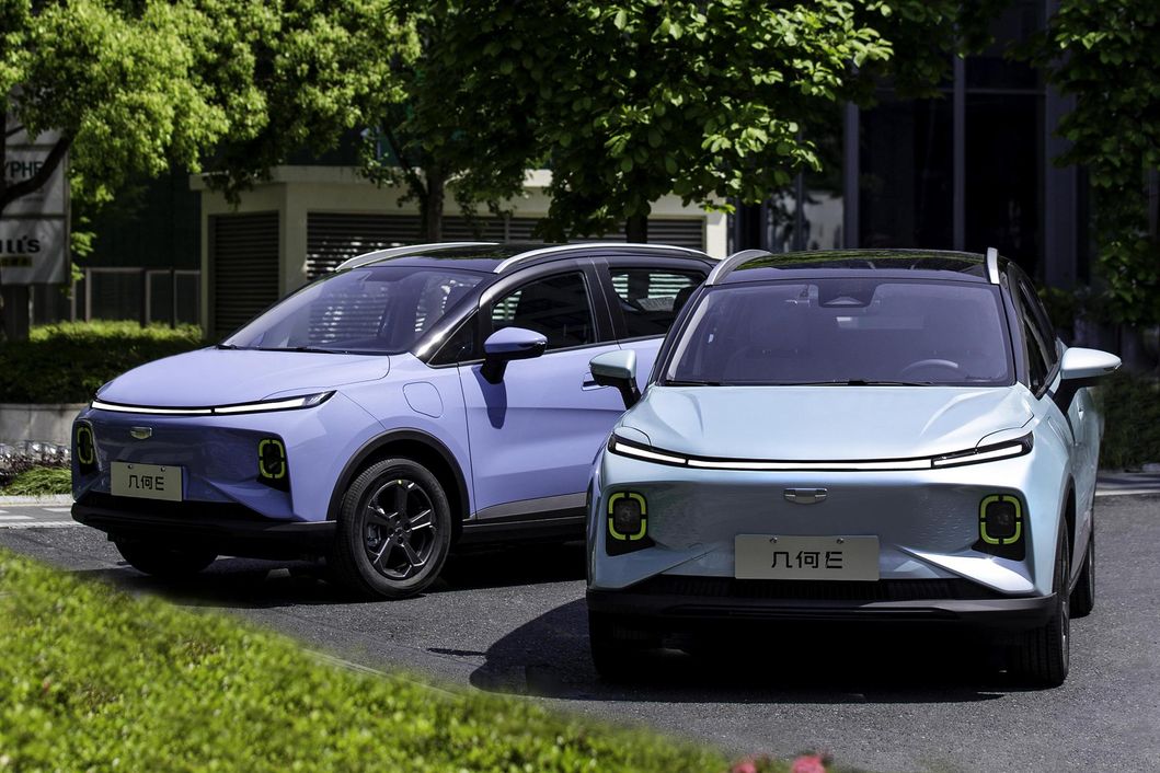 Best SUV Electric Vehicles Geometry E Yisen-Auto Supplier Small Electric Car