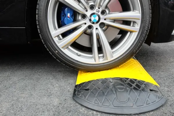 CE Approved Durable Construction Rubber Speed Bump Reducer