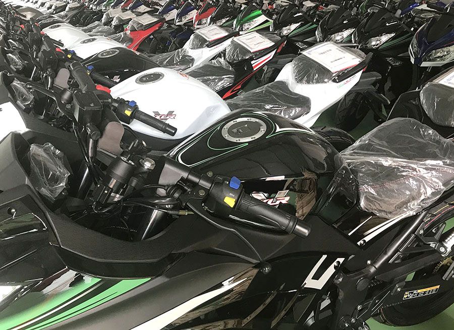 Chinese Cheap Racing Motorcycle Rzm250h-3A with 150cc - 350cc Engines