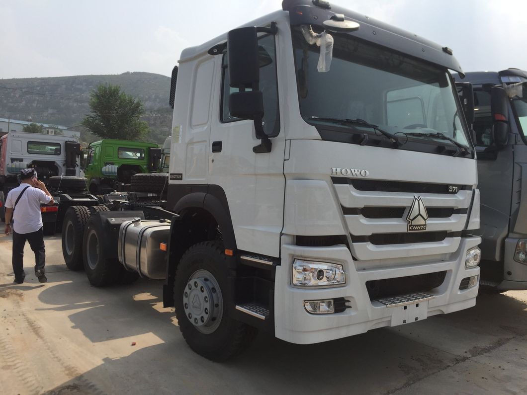 Sinotruk 6*4 Euro II 371HP Truck Tractor Head for Trailer