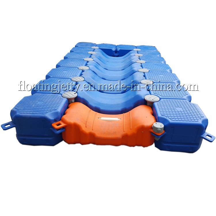 Floating Drive on Floating Bricks Docking System