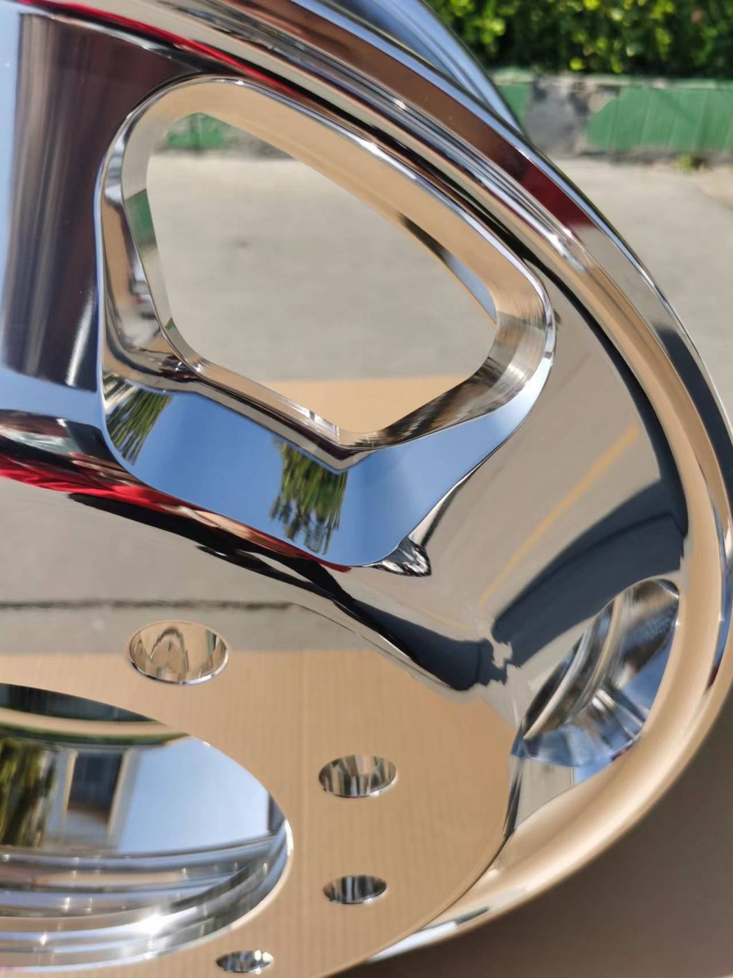 22.5x8.25 New Design and Super Beautiful Trapezoid Vented Forged Aluminum Truck Wheels
