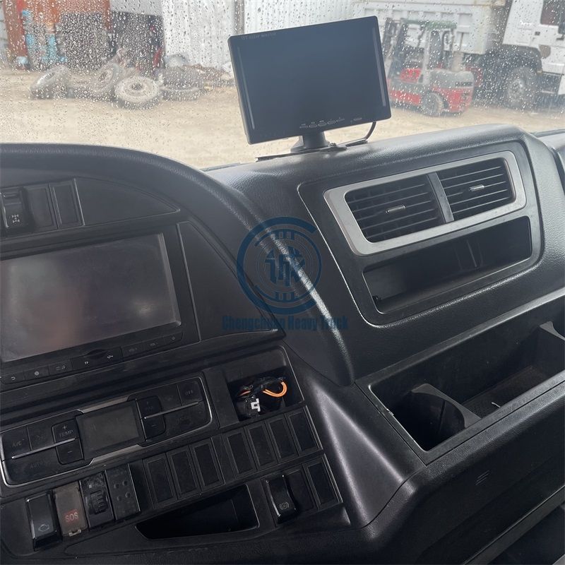 2020 Euro6 540HP Used HOWO Sitrak 6*4 CNG Towing Car with Refurbishment Used Tracotr Truck