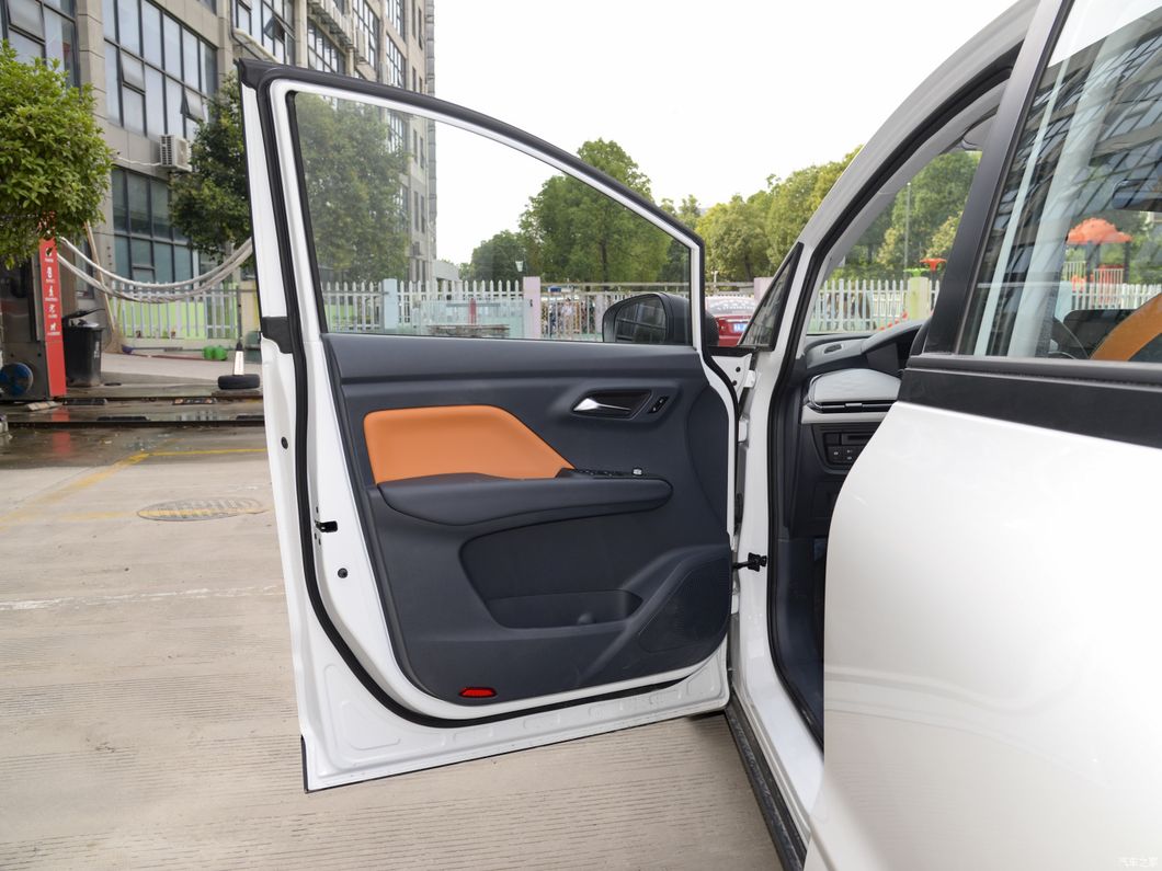 Bestune Nat Family Large Hatchback 419km Compact 5D5s Battery Electric MPV