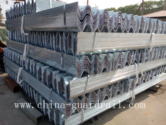 Steel Beam Road Safety Metaliniai Atitvarai Highway Guardrail Barrier