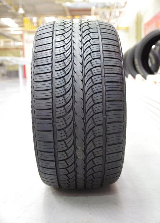 Mozzo Stx PCR SUV Tyre Good Quality Radial Tire (225/60R17, 275/45R20, 305/35R24)