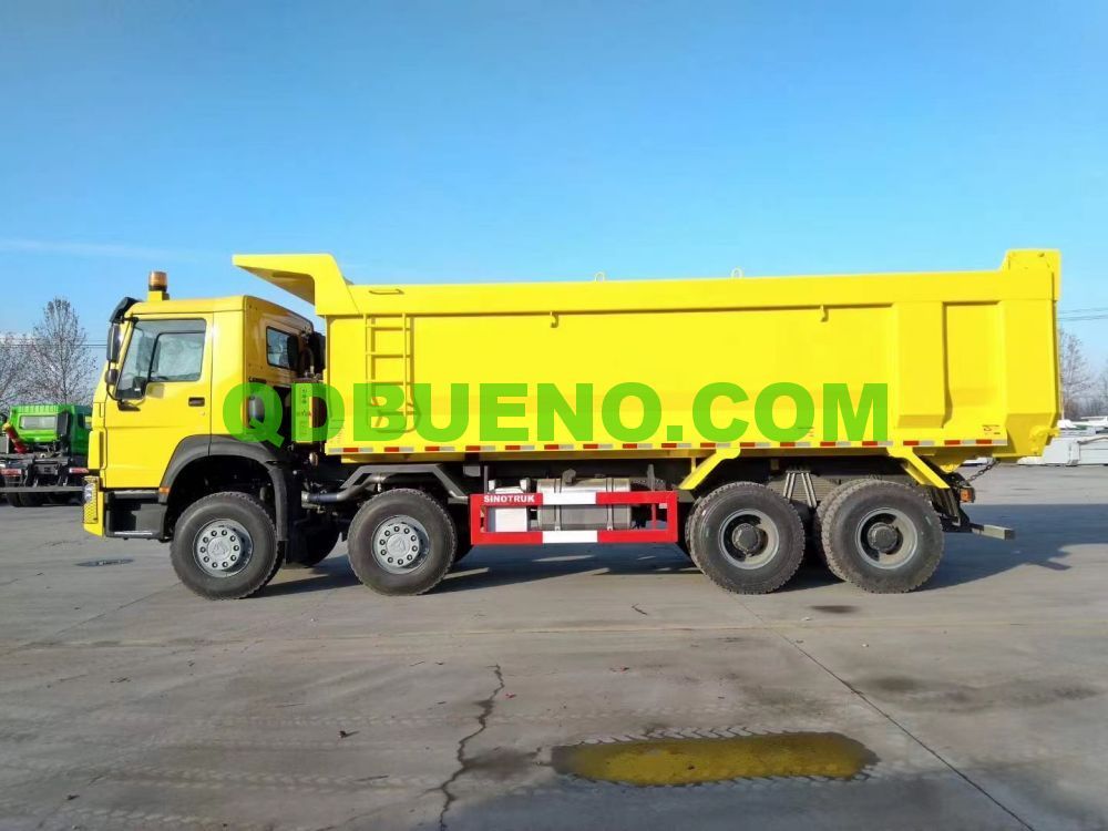 30cbm 420HP 8*4 Sniotruk HOWO A7 Euro2 Left Hand Driving 12 Wheels New Tipper Dump Truck