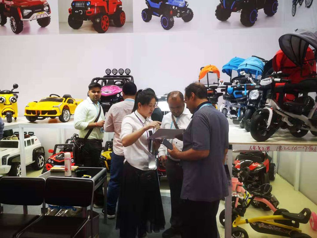 Children&prime;s Toy Ride on Car Boy Mini Engineering Vehicle Model 1-3 Years Old