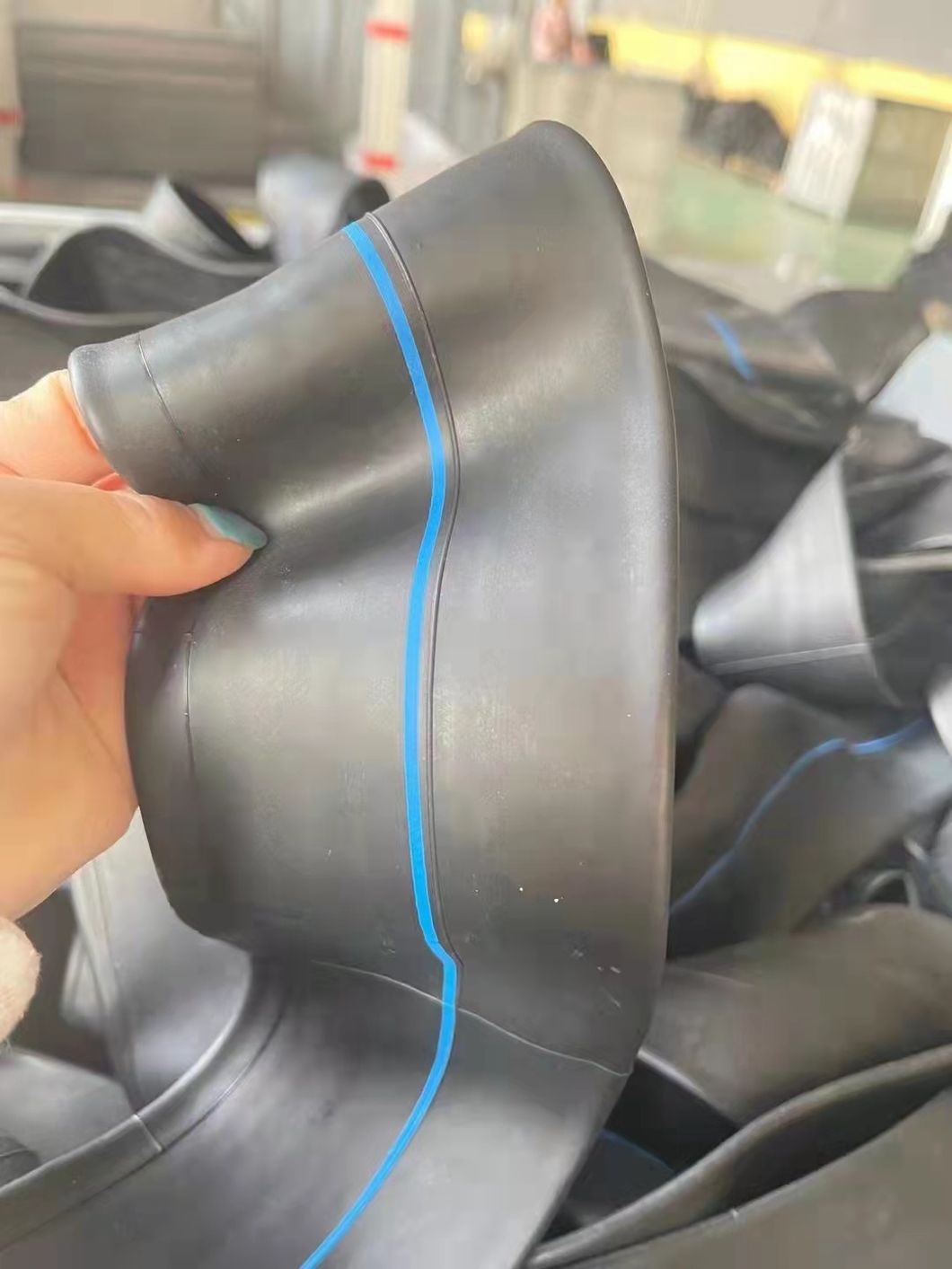 Tire Inner Tube 2.25/2.50-16 Tr4 - Straight Valve