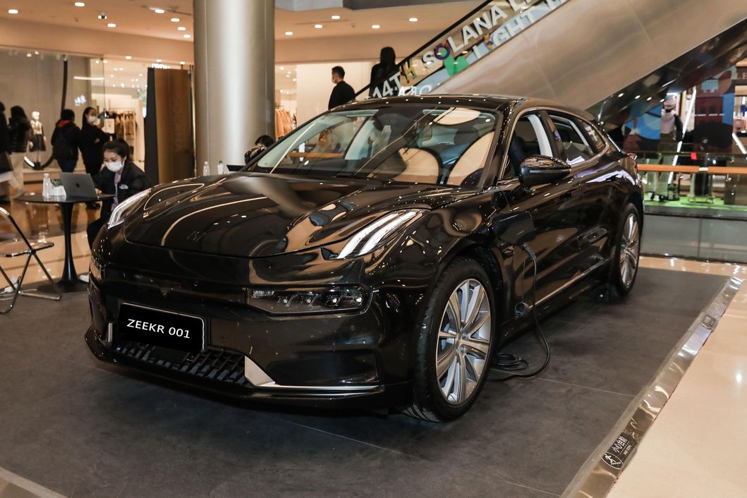 High Quality Chinese 2023 New Vehicle 5 Seat for Sale Zeekr 001 EV Car Electric Car