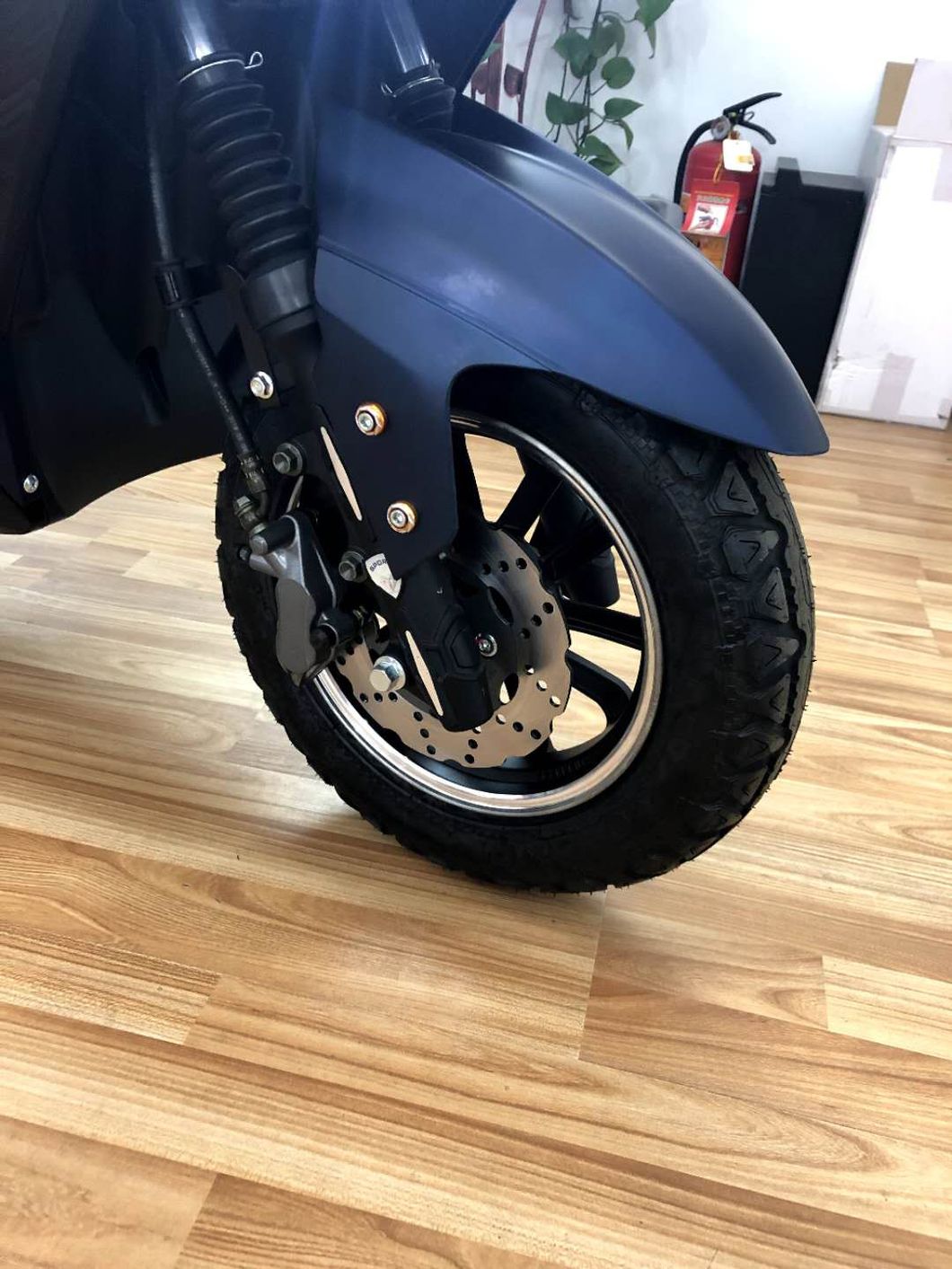1000W/1200W/1500W Electric Motorcycle and High Speed Electric Scooter