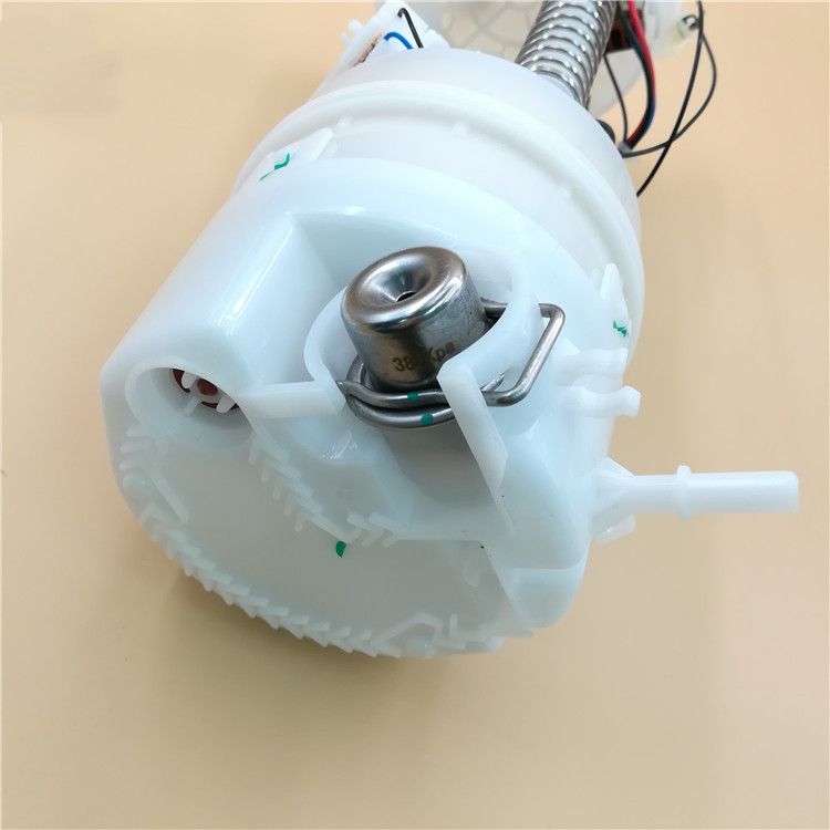 Gasoline Pump Assembly 17040-Je60d Is Suitable for Nissan Qashqai 4WD Qijun