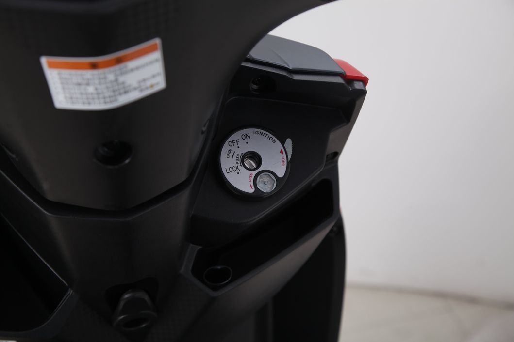 Big Power Electric Motorcycle with Lithium Battery EEC Certificate