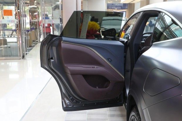 in Stock Changanhuawei Avatr 11 5-Seat Sedan Changan Huawei Avatr 11 Electric Cars Performance High Speed Smart New Energy EV New Vehicle Prices Electric Cars