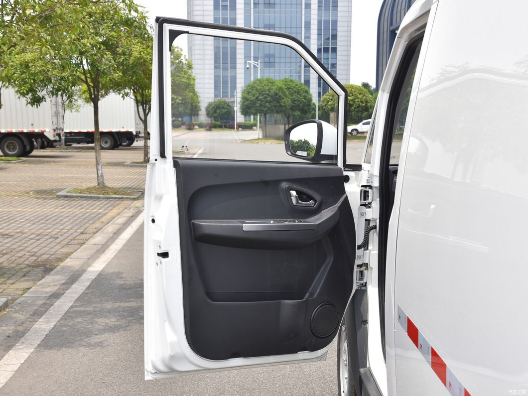 The Best-Selling Pure Electric Van Logistics Vehicle of China&prime; S Top Brand Foton Latest Product Smart Smurf E5 E7
