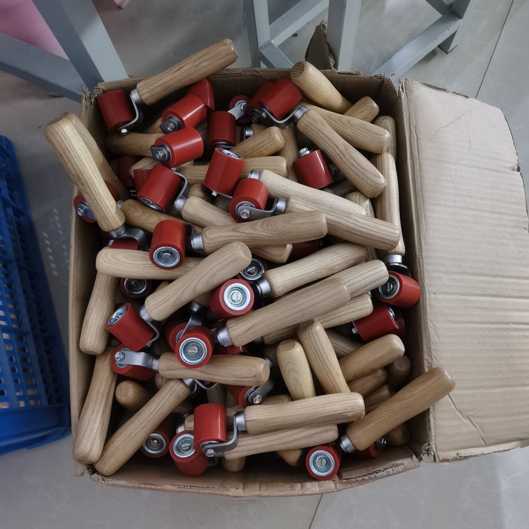 4cm Red or Green Air Welding Gun High Temperature Resistant Hand Roller Seam Silicone Roofing PVC Welding Tool