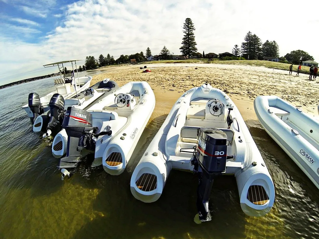 Liya 3.8m Small Tenders Rigid Inflatable Fishing Boat Rib Boat 4 People